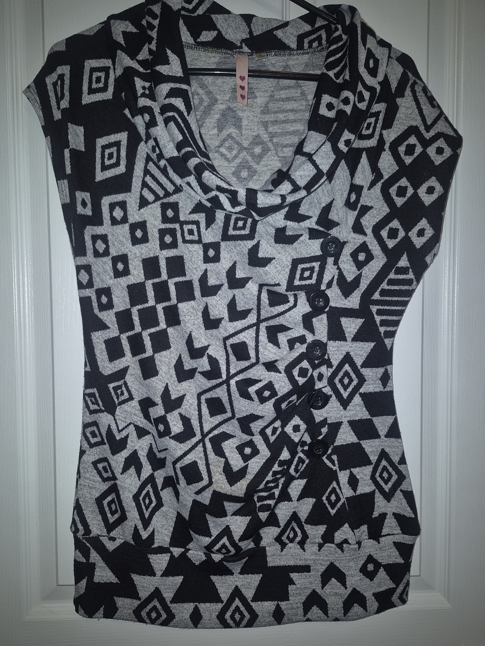Source Unknown Black & Gray Geometric Cowl Neck Tunic